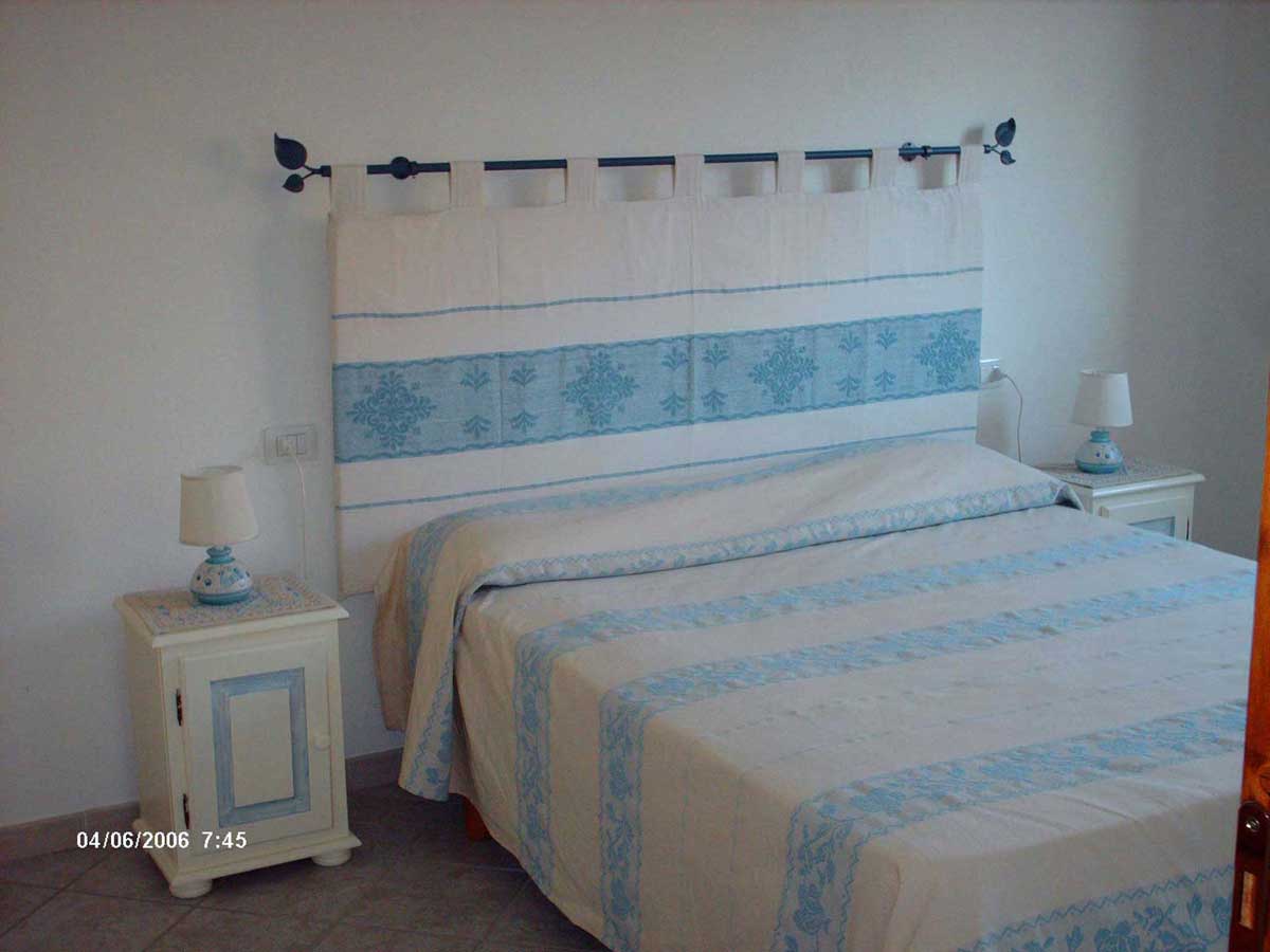 camera da letto matrimoniale - Appartamento vacanze al mare vicino Olbia San Teodoro casa in Sardegna annunci affitto estate - Fotografie case in zona