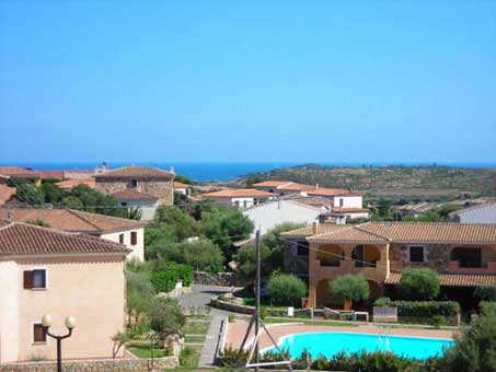 vista mare e piscina dalla terrazza - Appartamento vacanze al mare vicino Olbia San Teodoro casa in Sardegna annunci affitto estate - Fotografie case in zona