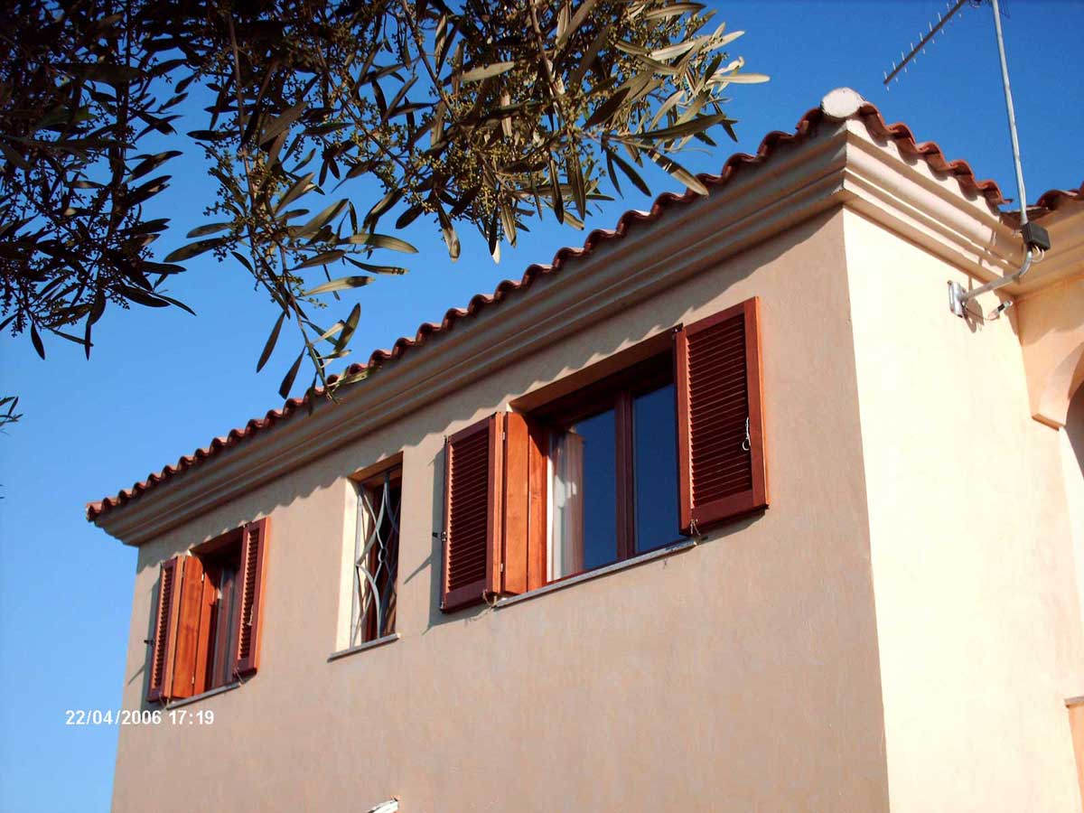 finestre casa - Appartamento vacanze al mare vicino Olbia San Teodoro casa in Sardegna annunci affitto estate - Fotografie case in zona